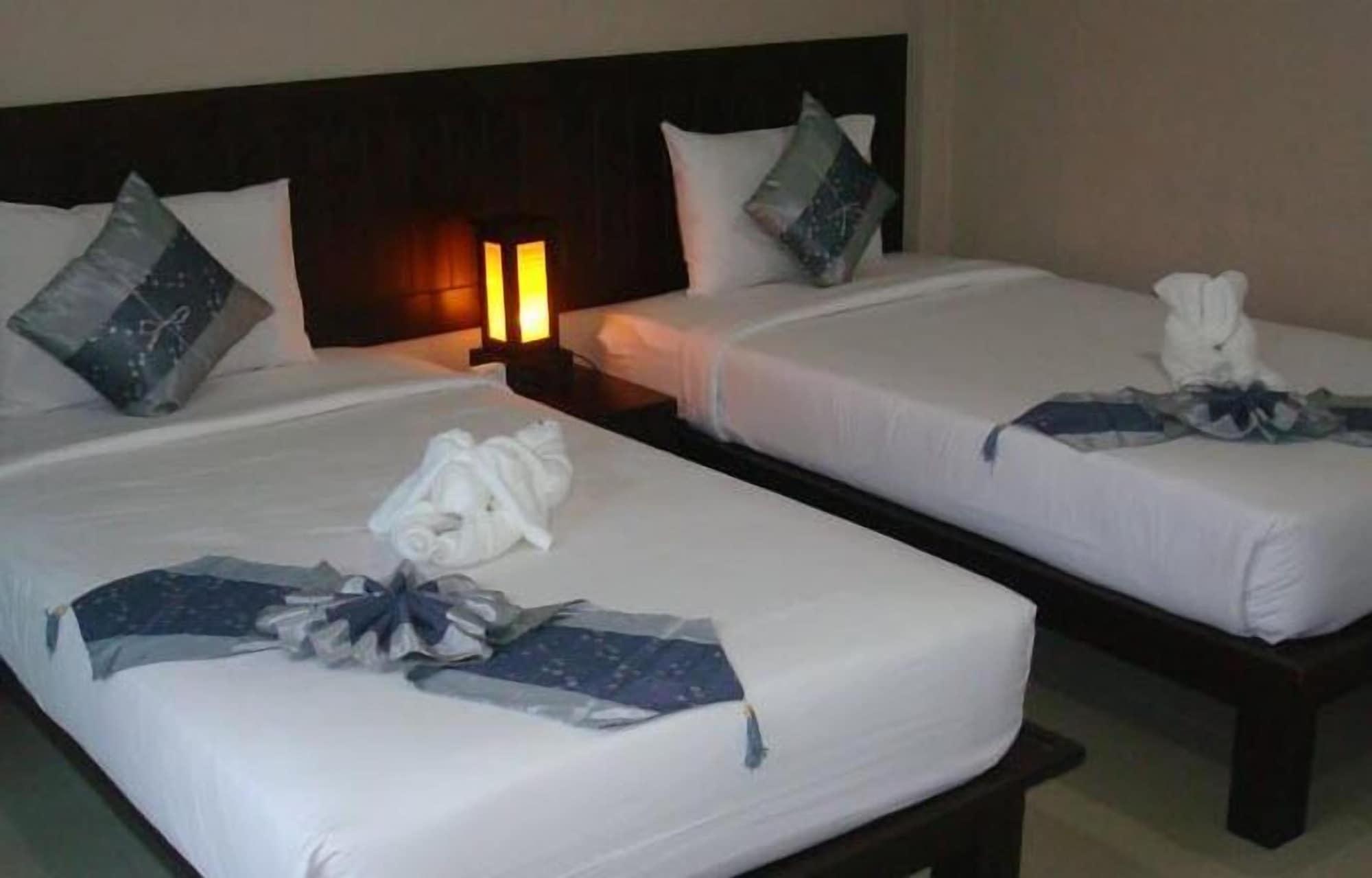 Ampha Place Hotel Mae Nam Bagian luar foto