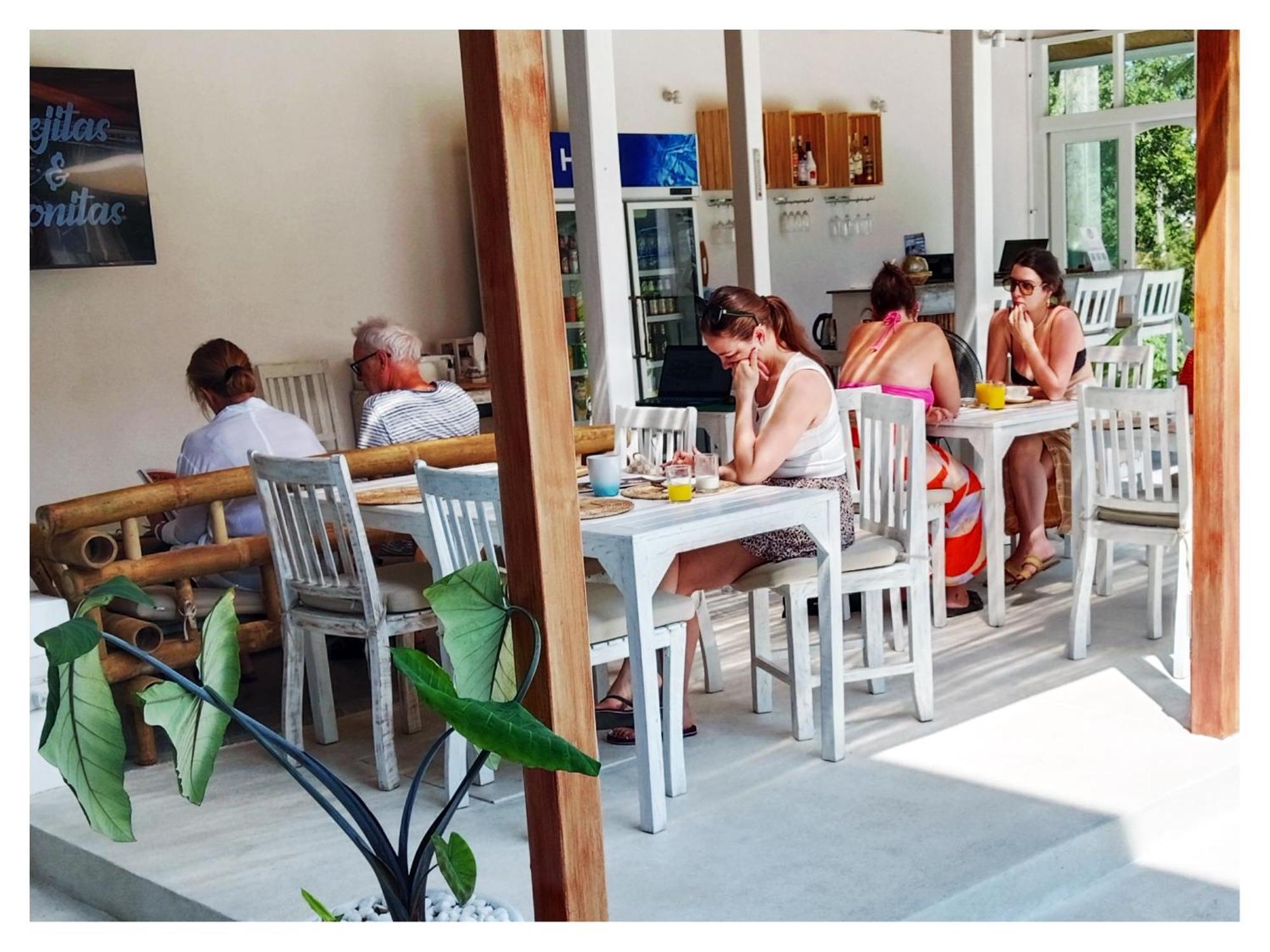 Ampha Place Hotel Mae Nam Bagian luar foto